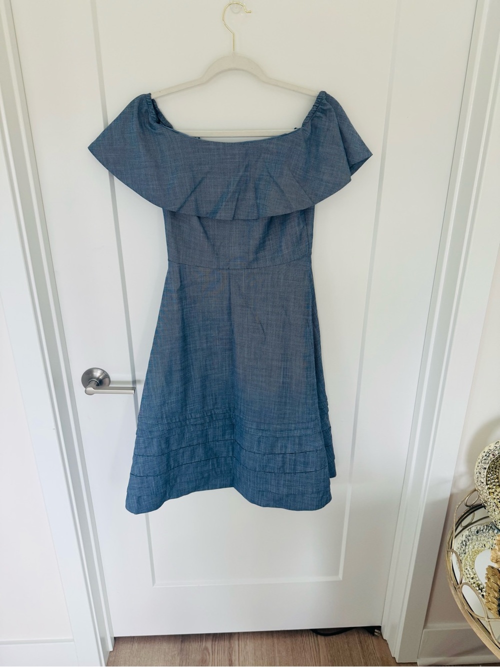 Banana Republic Off-Shoulder Chambray Fit & Flare Dress - Blue Size 0 NWOT